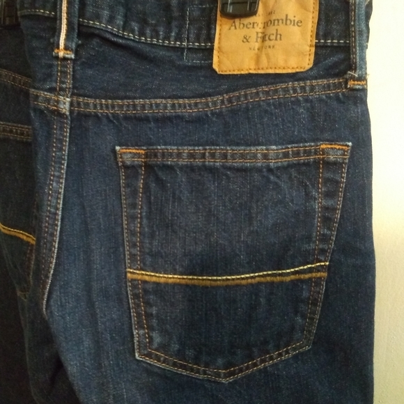Abercrombie and Fitch dark wash denim jeans - Picture 2 of 6